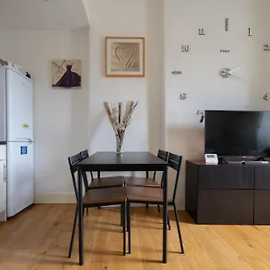 Apartment Cosy Leith Escape -, Edinburgh