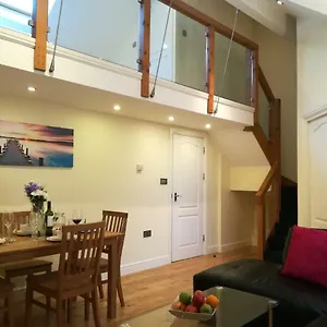 https://2-bedroom-apartment-uplands.cardiffhotelswales.com